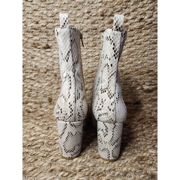 Snakeskin Leather Fashion Block Heel Ankle Booties Cream Zip Up Size 6 - Picture 8 of 11